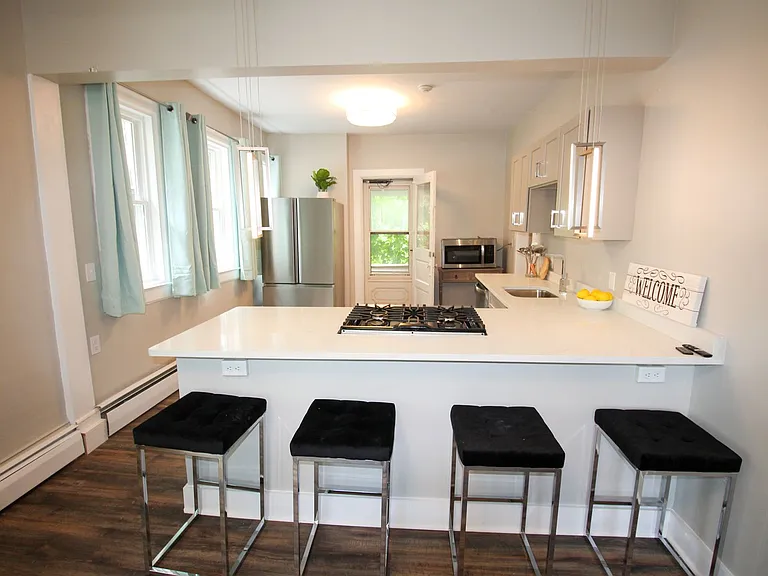 522 Stewart Ave — Photo 10