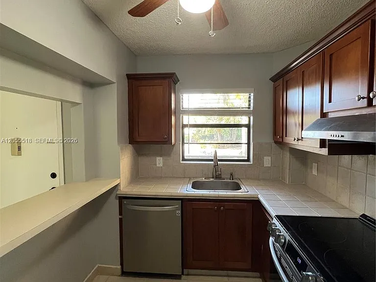 200 Jacaranda Country Club Dr #4B — Photo 3
