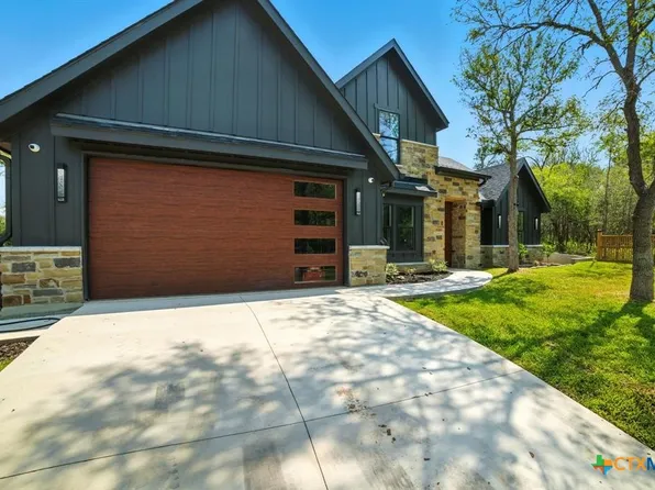 280 Bali Hai Ln, Bastrop, TX 78602