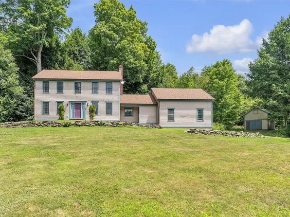 689 VT Route 30S, Poultney, VT 05764