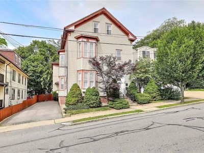 20 7th St APT 3, Providence, RI, 02906