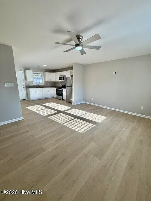 2 bed, 1.0 bath, 950 sqft, $1,500 — Photo 2