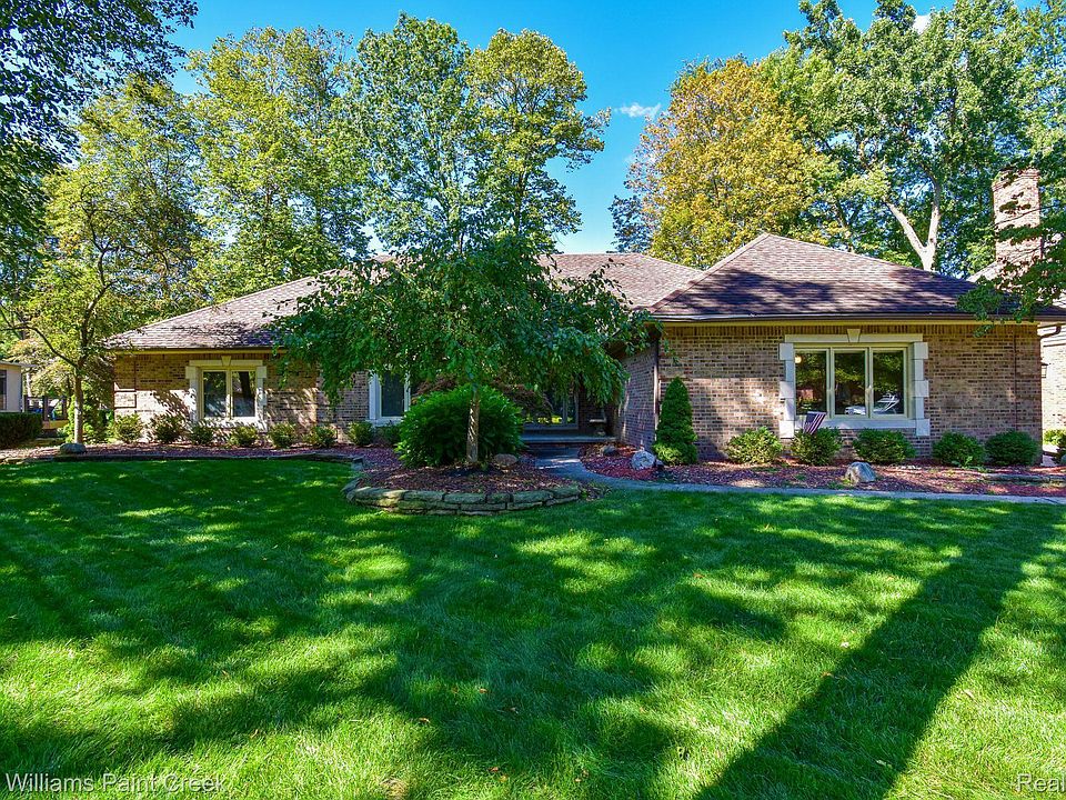 1st image of 48621 Golden Oaks Ln