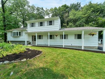 15 Crest Dr, Long Valley, NJ, 07853
