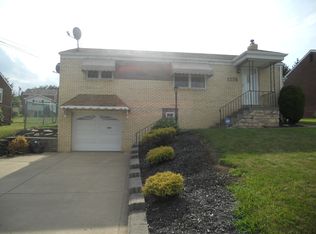 1278 Edgewood Dr, Homestead, PA