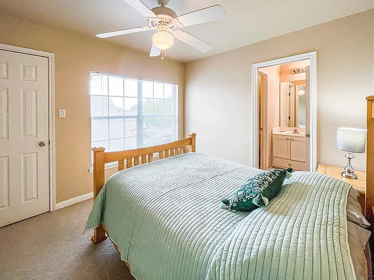 Chapel Hill Cir — Photo 12