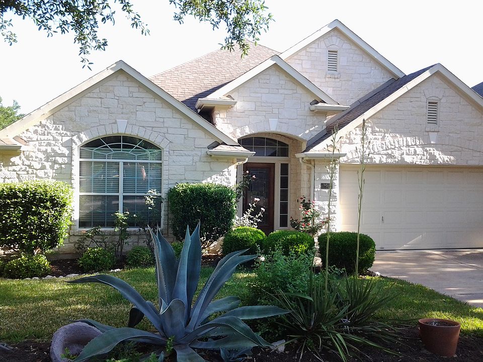 1st image of 12912 Majestic Oaks Dr