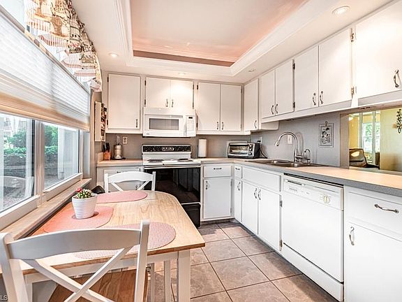 2nd image of 1828 Pine Valley Dr APT 103