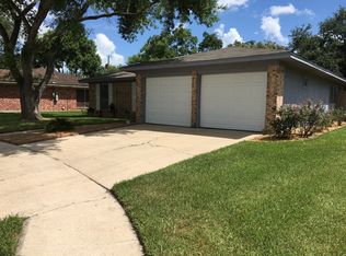 115 Willowick Dr, Victoria, TX 77901