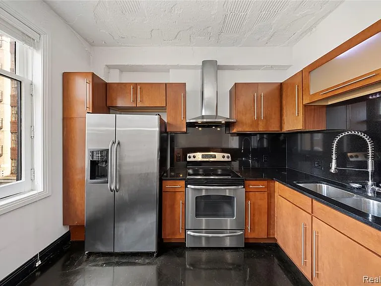 2233 Park Ave #5B — Photo 14