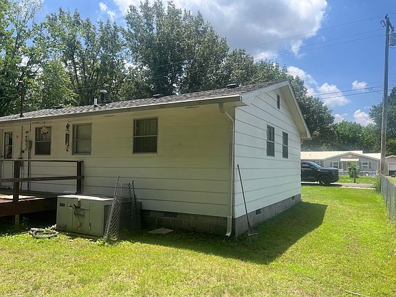 4th image of 2220 W Hovekamp Rd