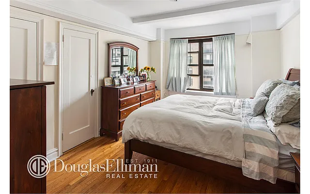 Rented by Douglas Elliman | media 14