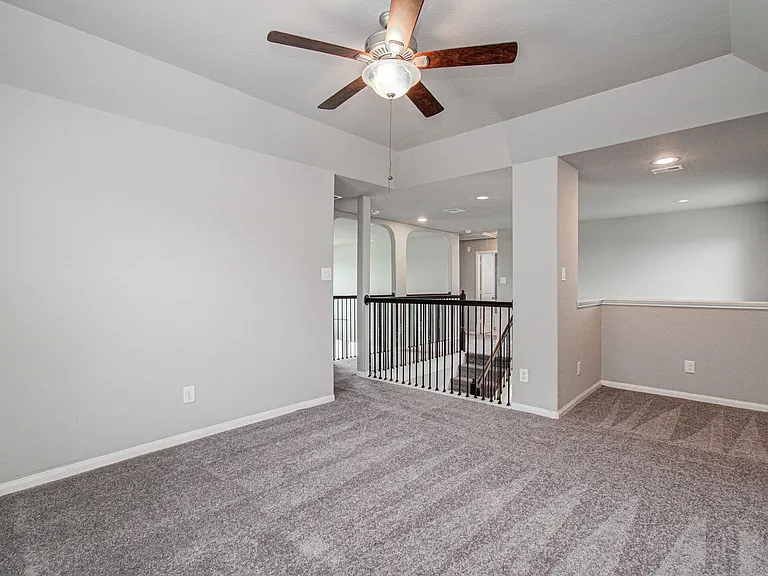 24331 Kee Cresta Ct — Photo 35