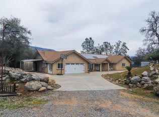 33478 Spreading Oak Ln, Auberry, CA 93602