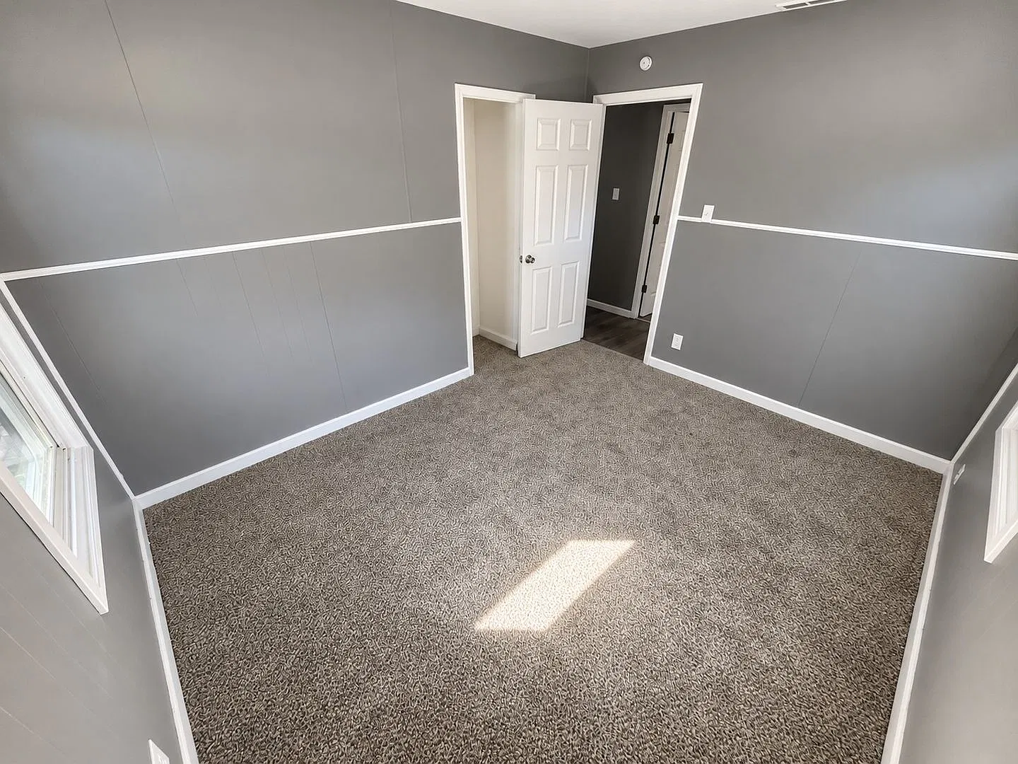 For Lease — Photo 4