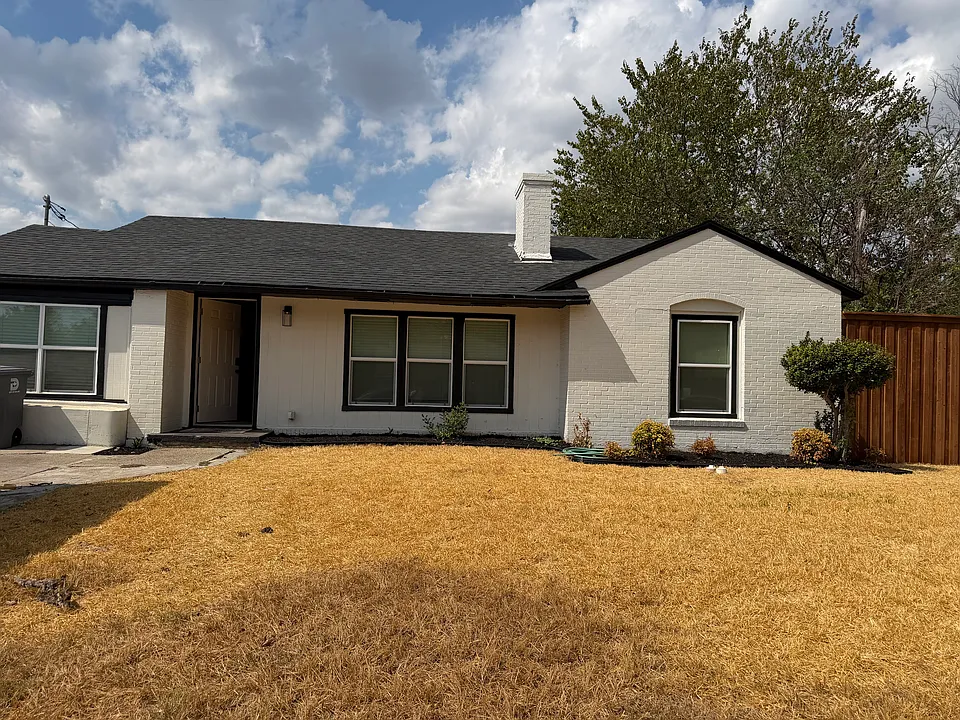 2427 Nicholson Dr