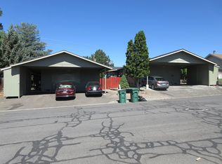 1206 Summers Ln, Klamath Falls, OR 97603
