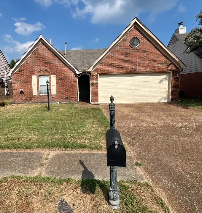 8448 Creek Front Dr