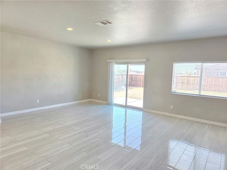 15338 Baxter St — Photo 10