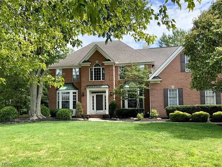 29240 Regency Cir — Photo 1