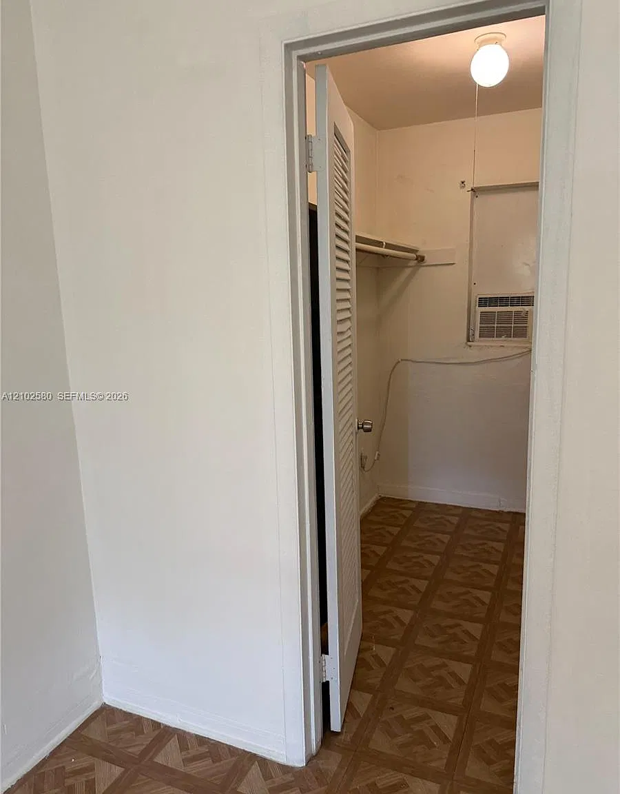 1 bed, 1.0 bath, $1,400 — Photo 3