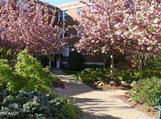 20 S Old Glebe Rd APT 302, Arlington, VA 22204