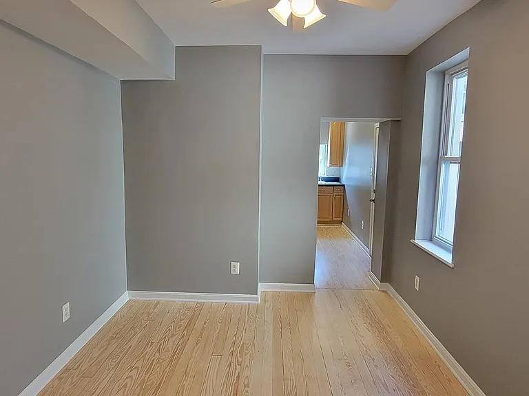 926 S Hanover St — Photo 8