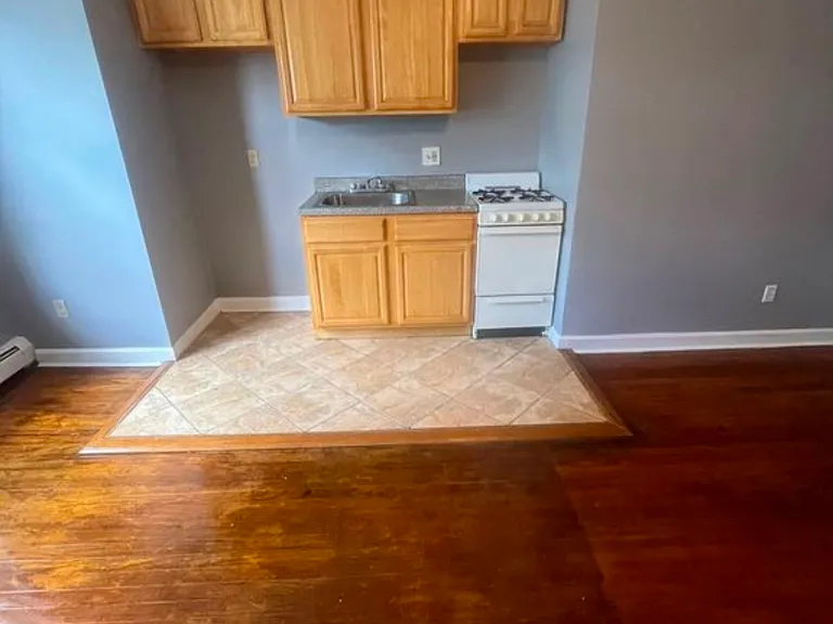 321 Sanford Ave #C2 — Photo 2