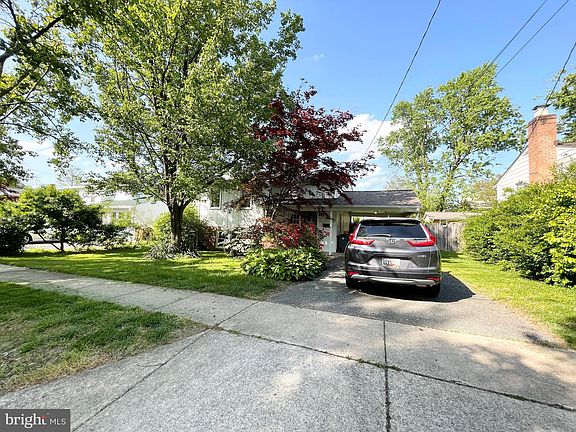 2nd image of 514 S Horners Ln