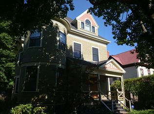 22 Toxteth St, Brookline, MA 02445