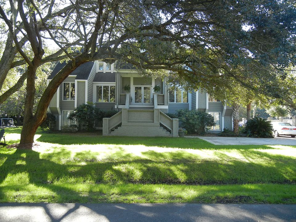 2nd image of 870 White Point Blvd