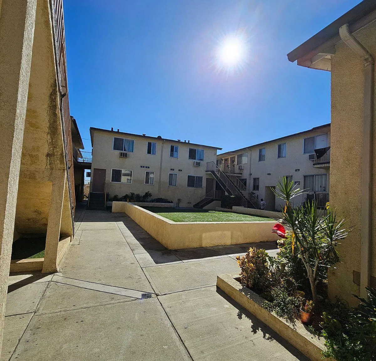 14664 Roscoe Blvd — Photo 3