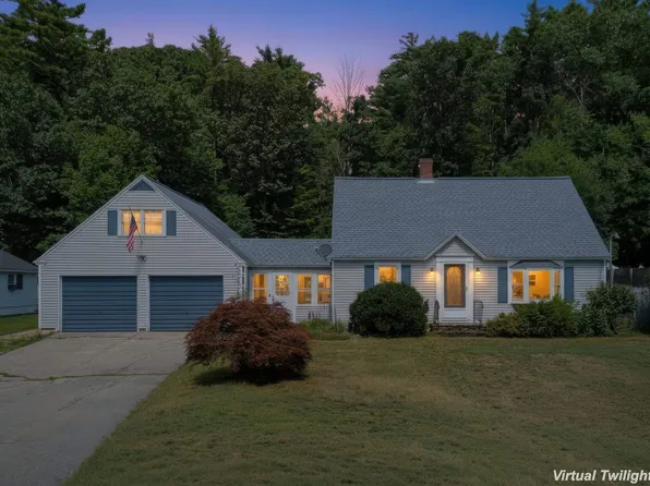 127 Route 27, Raymond, NH 03077