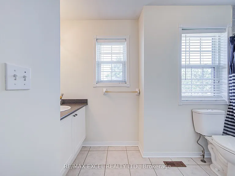 43 Beaumaris Cres — Photo 38