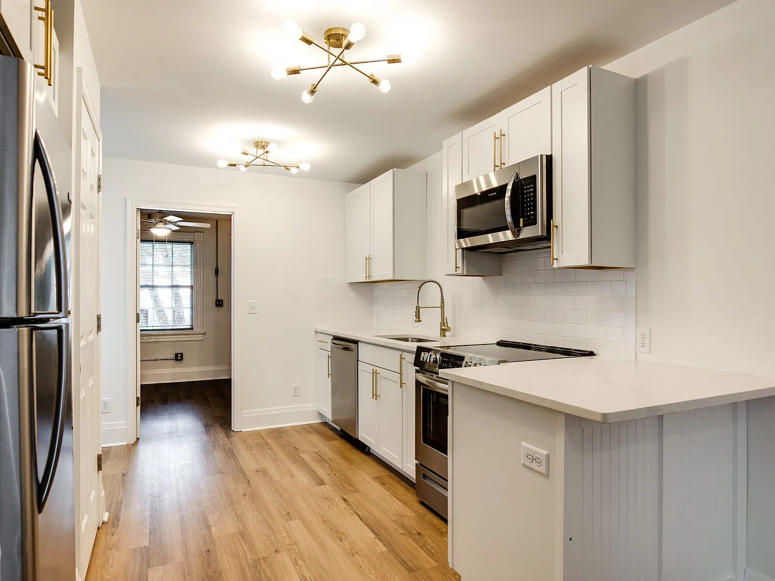 2 bed, 675 sqft, $1,599 — Photo 2