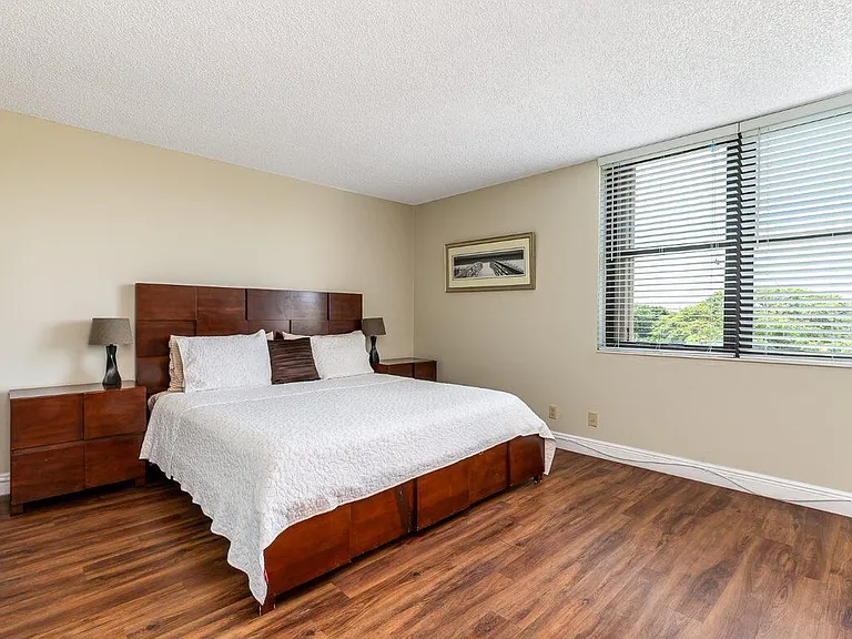 2255 Lindell Blvd #4404 — Photo 11