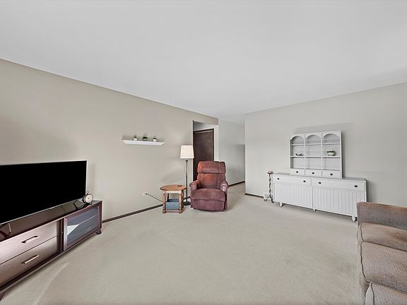 5th image of 1280 Fairwood Dr