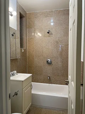 Rented by Eric Goodman Realty Corp | media 19