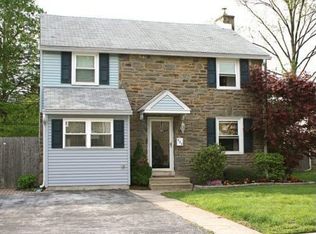 420 Maplewood Rd, Springfield, PA 19064