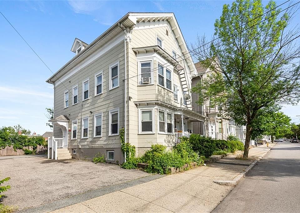 1st image of 138 Garden St