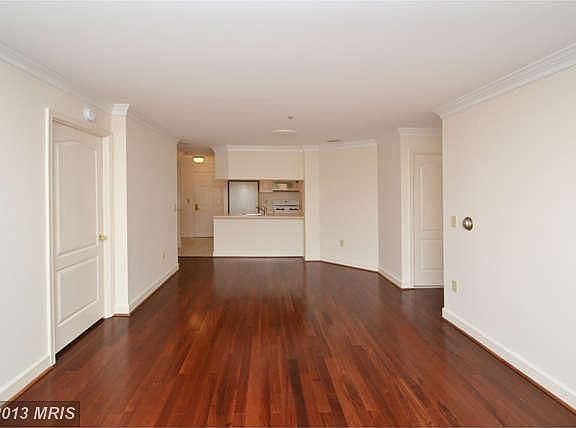 4th image of 1050 N Stuart St APT 519