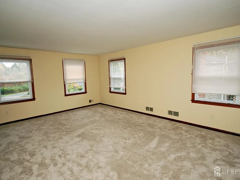 6 Heather Ln — Photo 15