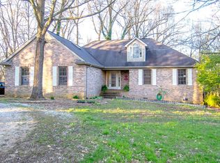 2796 Russell Rd, Utica, KY 42376