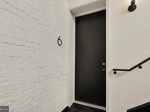 5th image of 1412 15th St NW APT 6