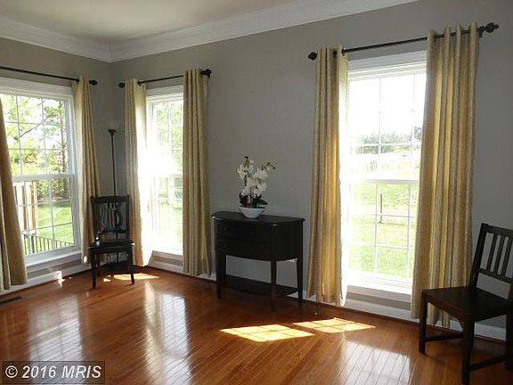 2nd image of 6179 Popes Creek Pl