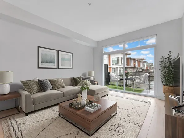 20857 77a Ave #25, Langley, BC V2Y 0W7