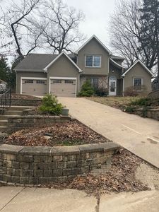 208 Hillcrest Ave, Davenport, IA, 52803