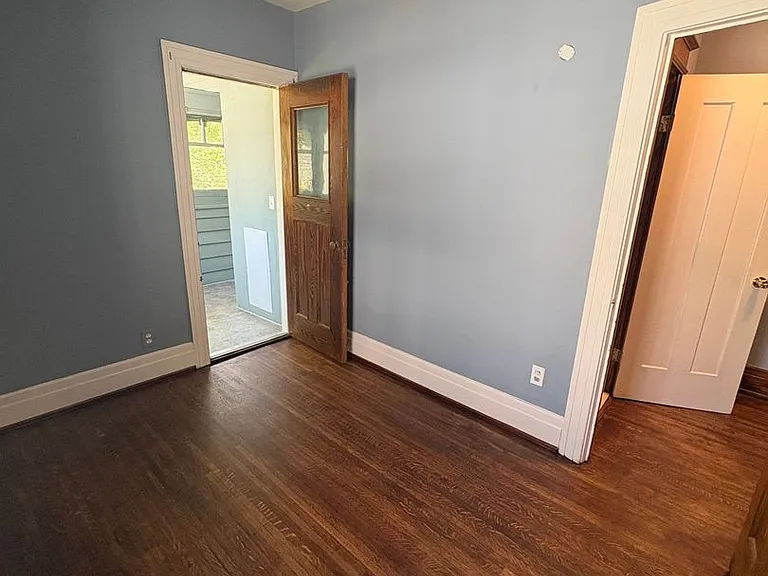 45 Clay Ave — Photo 23