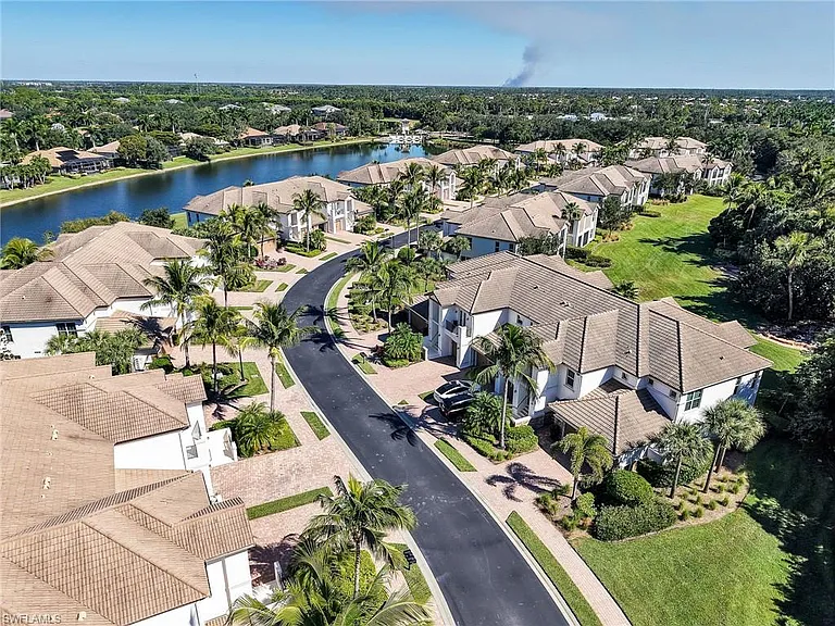 8060 Players Cove Dr #101 — Photo 4