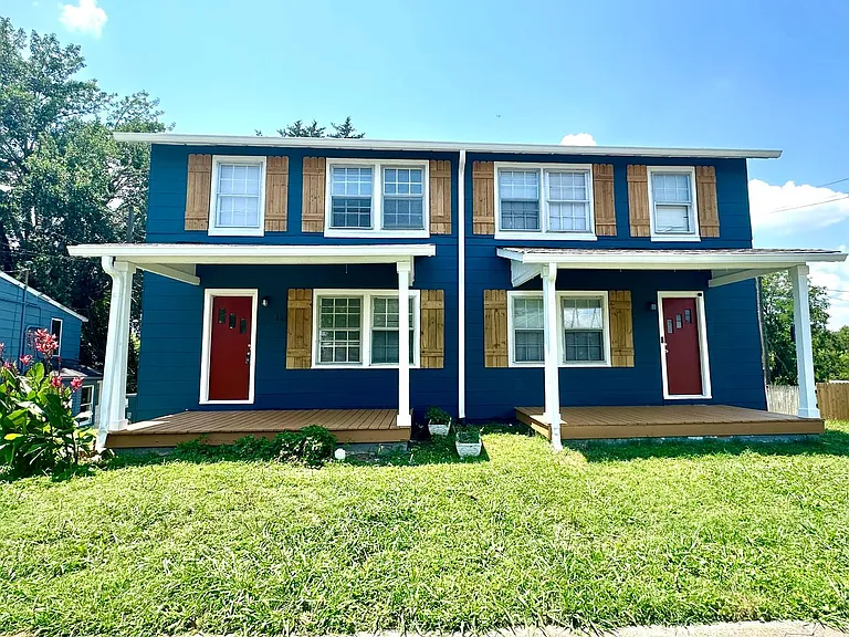 130 Orchard Dr — Photo 1